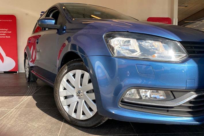 Blå VW Polo fra 2017