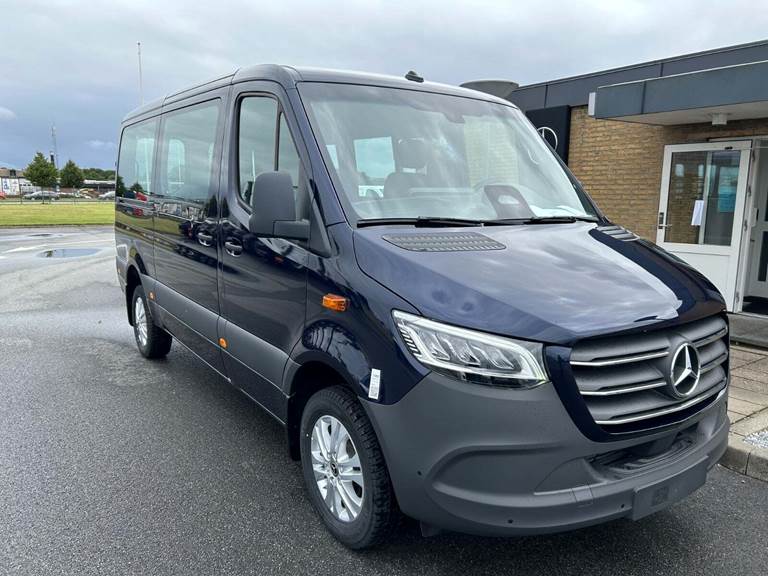 Mercedes Sprinter 319 2,0 CDi A2 Tourer PRO aut. AWD