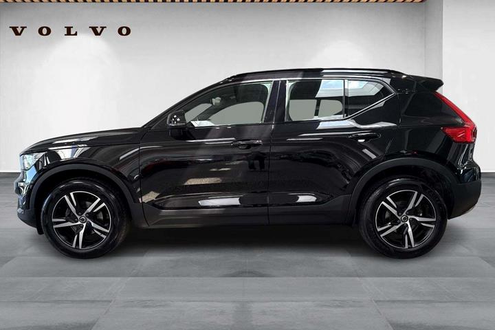 Sort Volvo XC40 fra 2021