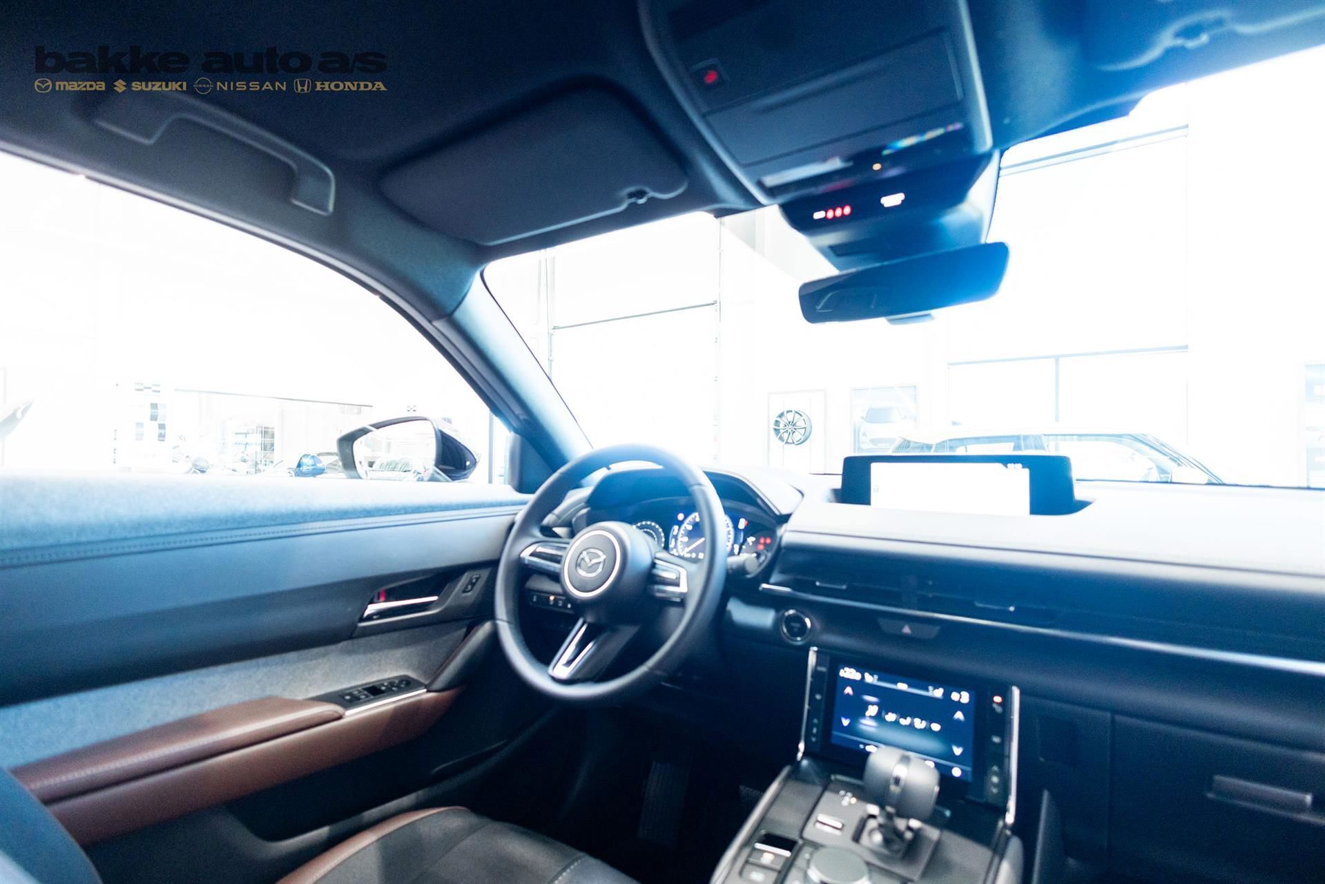 Grå Mazda MX-30 fra 2025