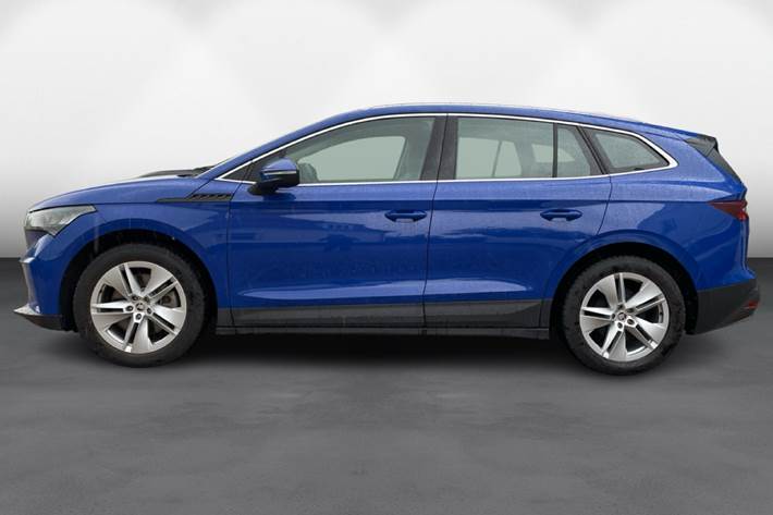 Blå Skoda Enyaq iV fra 2021
