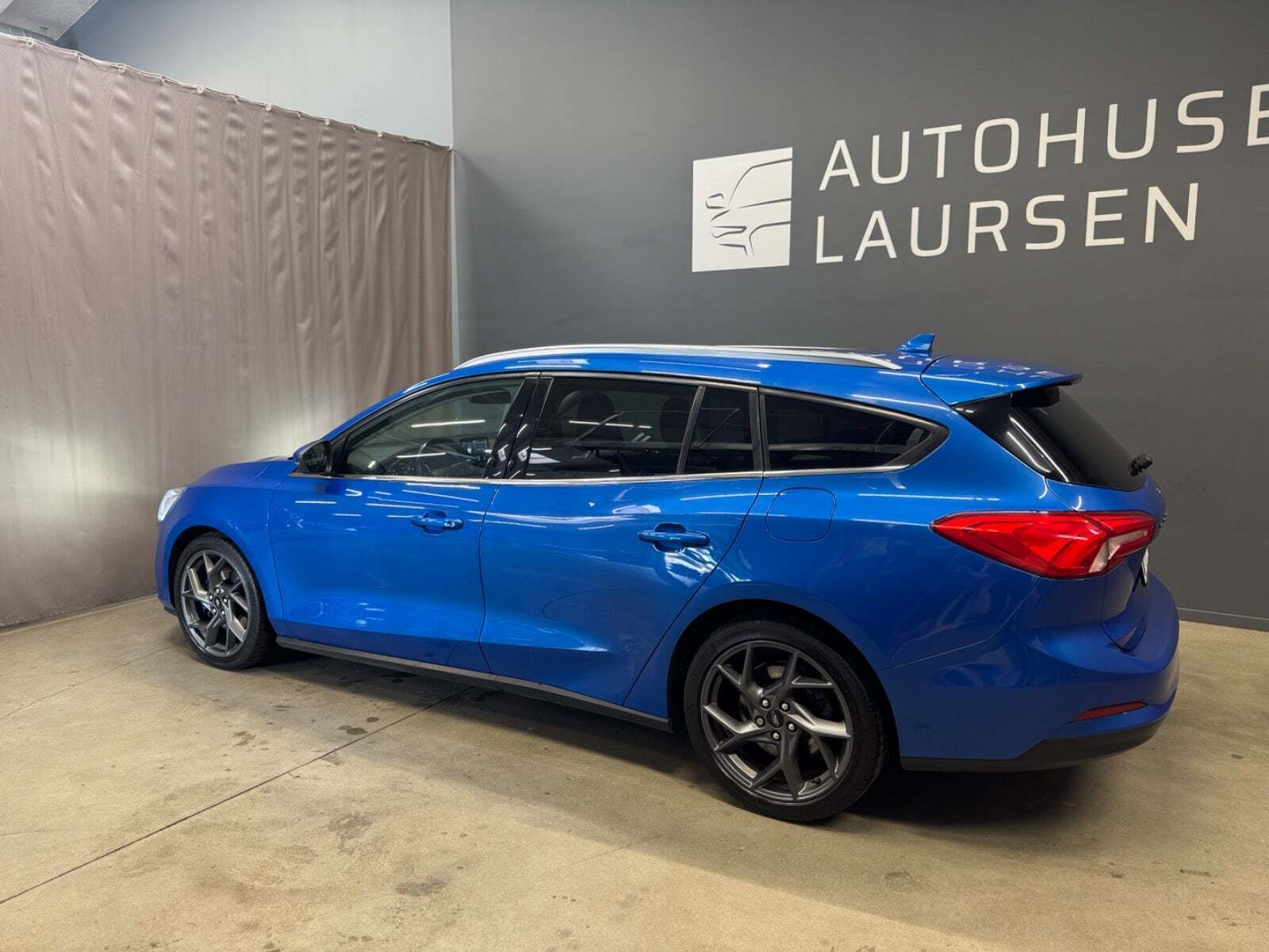 Blå Ford Focus fra 2019