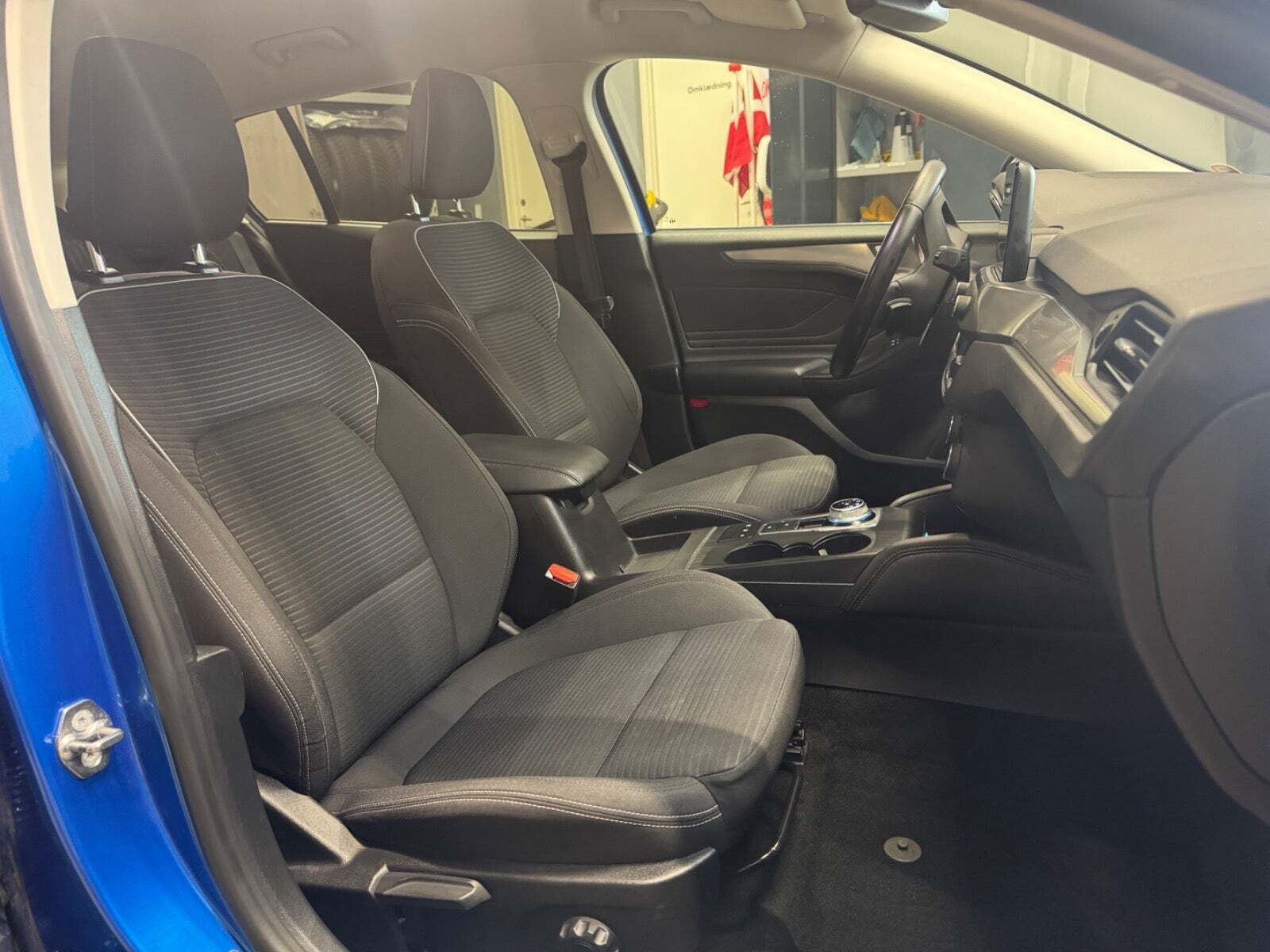 Blå Ford Focus fra 2019