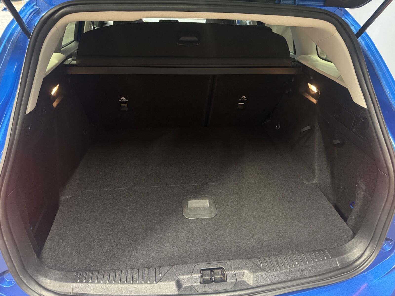 Blå Ford Focus fra 2019