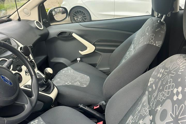 Hvid Ford Ka fra 2013