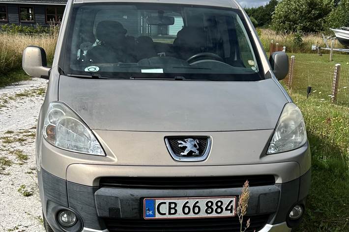 Guld Peugeot Partner Tepee fra 2010