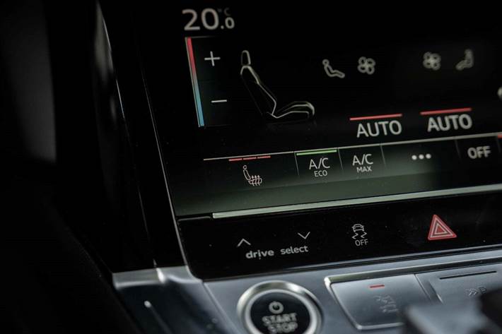 Sort Audi Q8 e-tron fra 2023