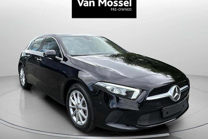 Sort Mercedes A250 e fra 2020