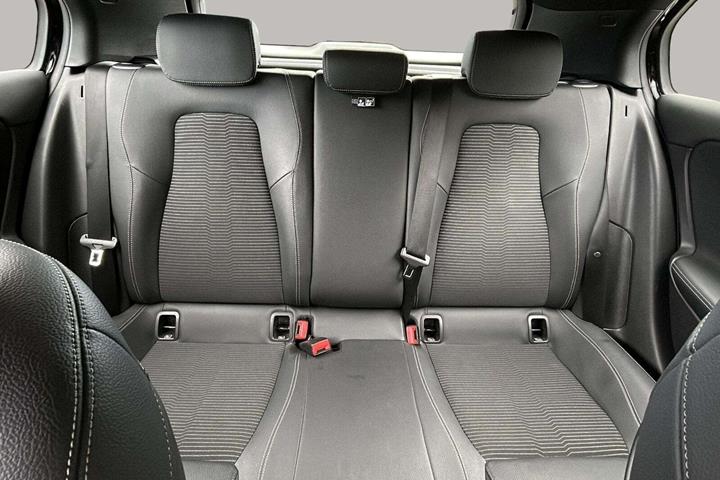 Sort Mercedes A250 e fra 2020