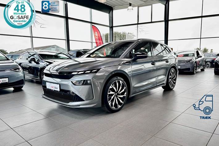 Grå Skoda Enyaq fra 2025 set udefra