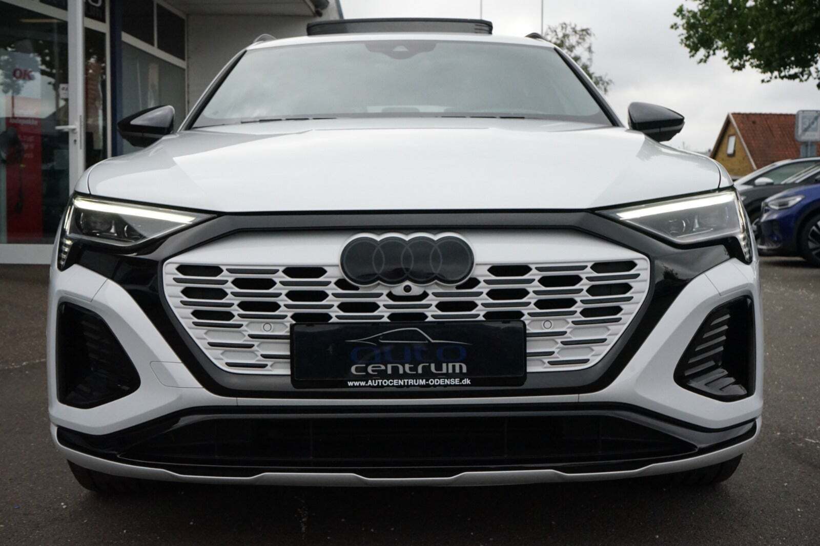 Audi Q8 e-tron 55 S-line Black Style quattro