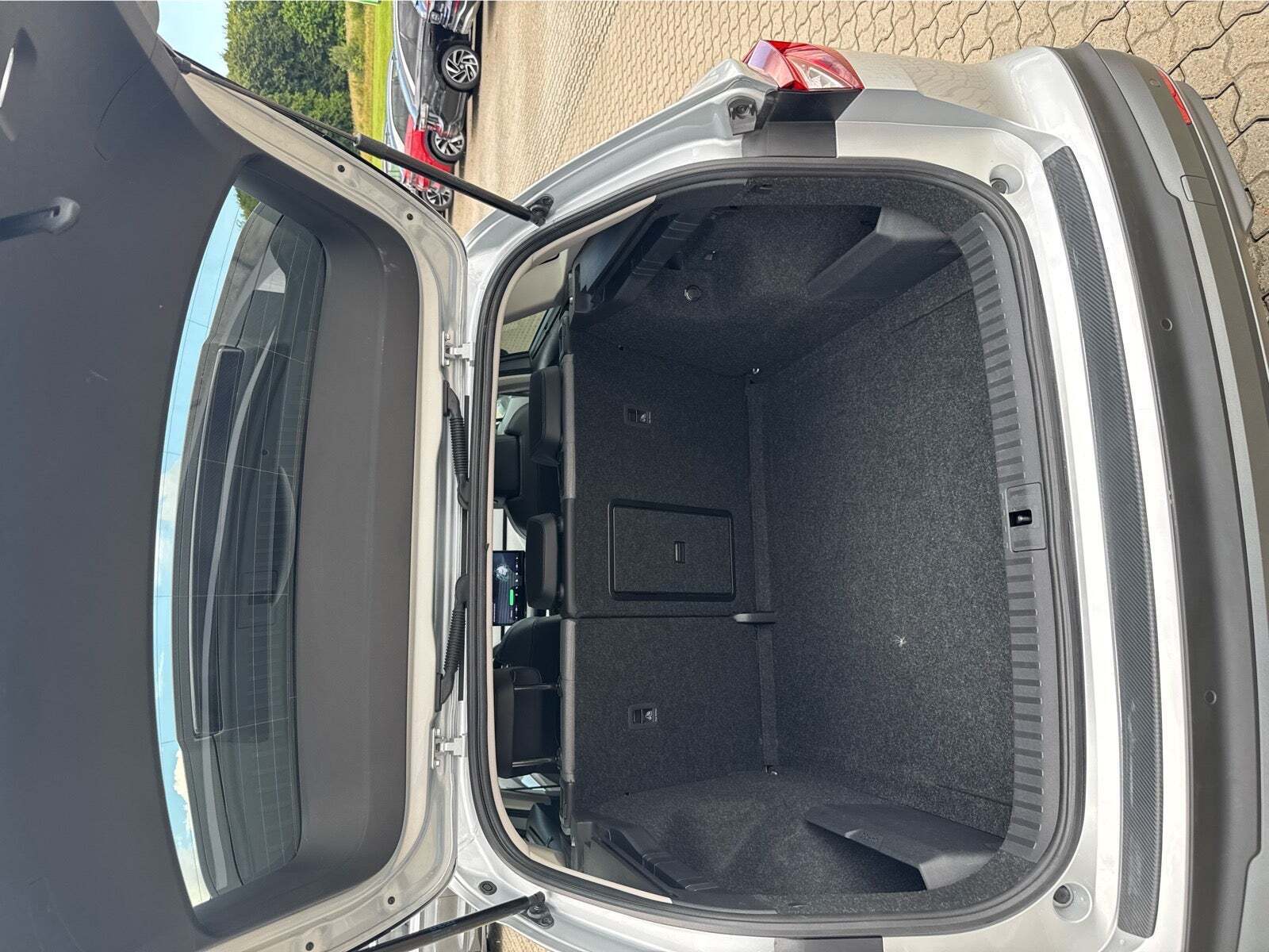 Sølv Skoda Enyaq fra 2024