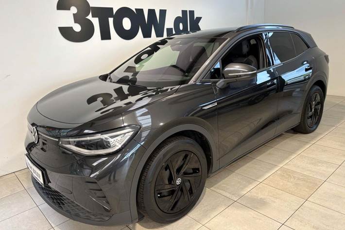 Grå VW ID.4 fra 2023 set udefra