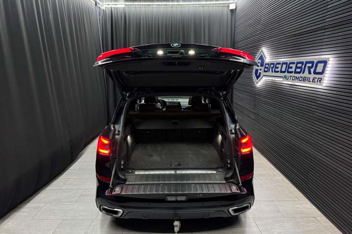 Sort BMW X5 fra 2019