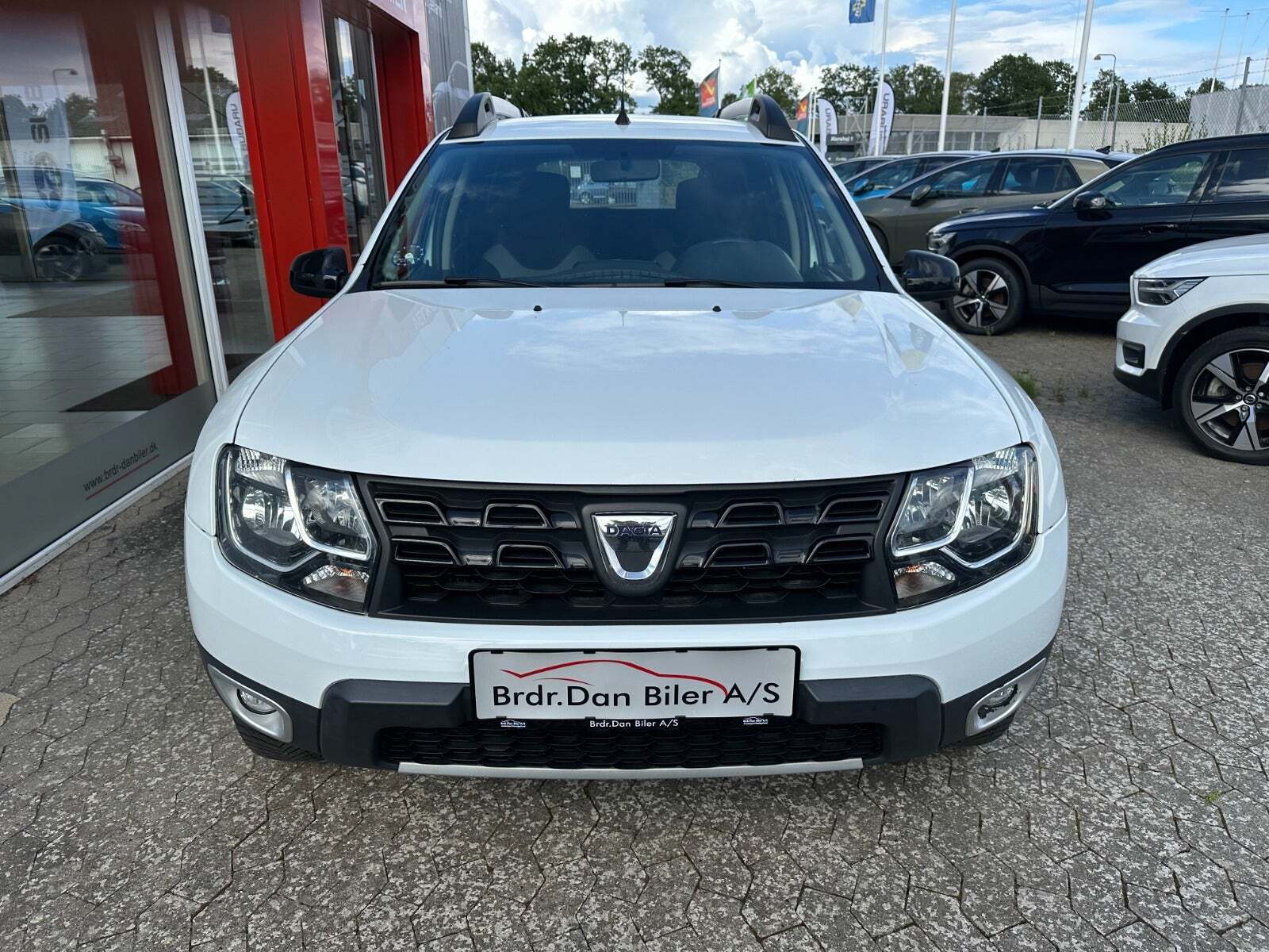 Hvid Dacia Duster fra 2018