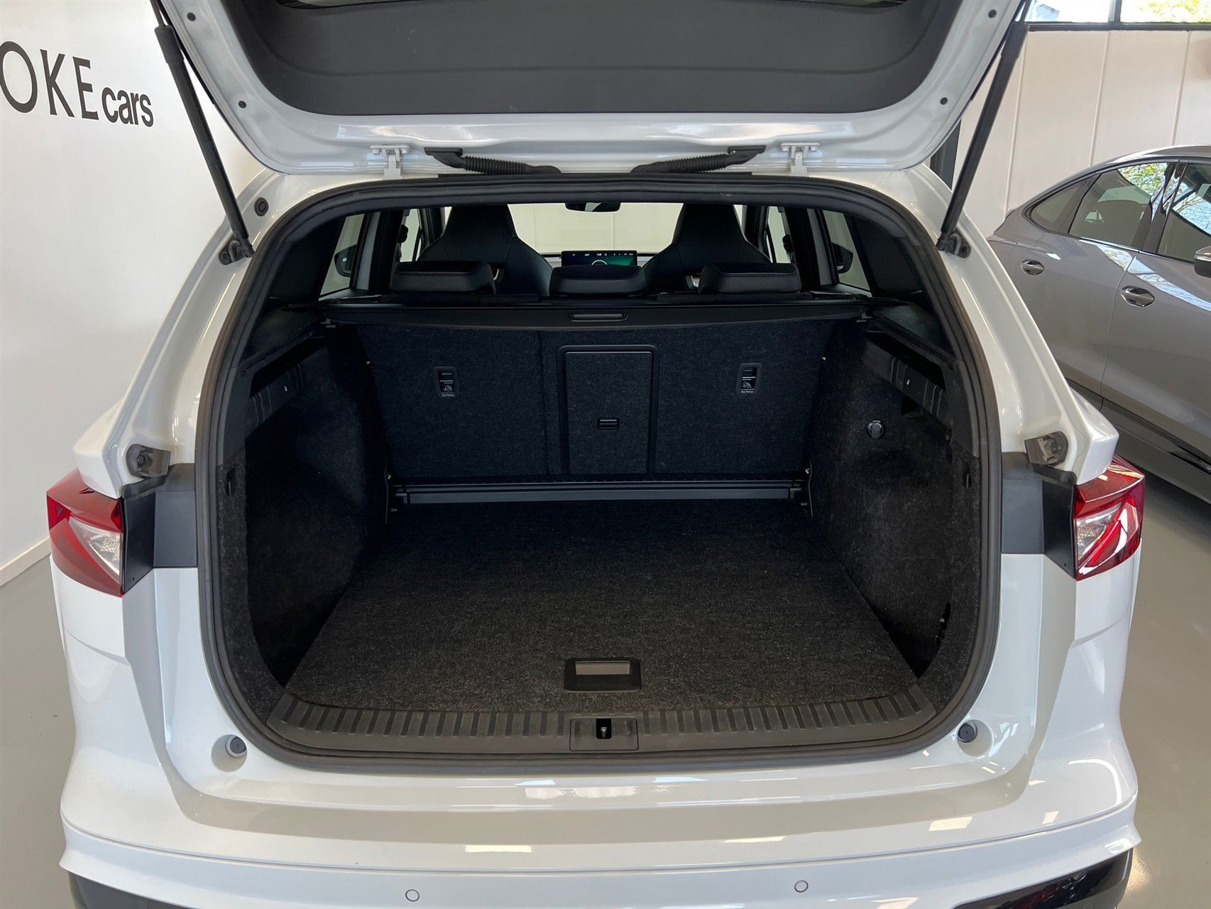 Hvid Skoda Enyaq iV fra 2022