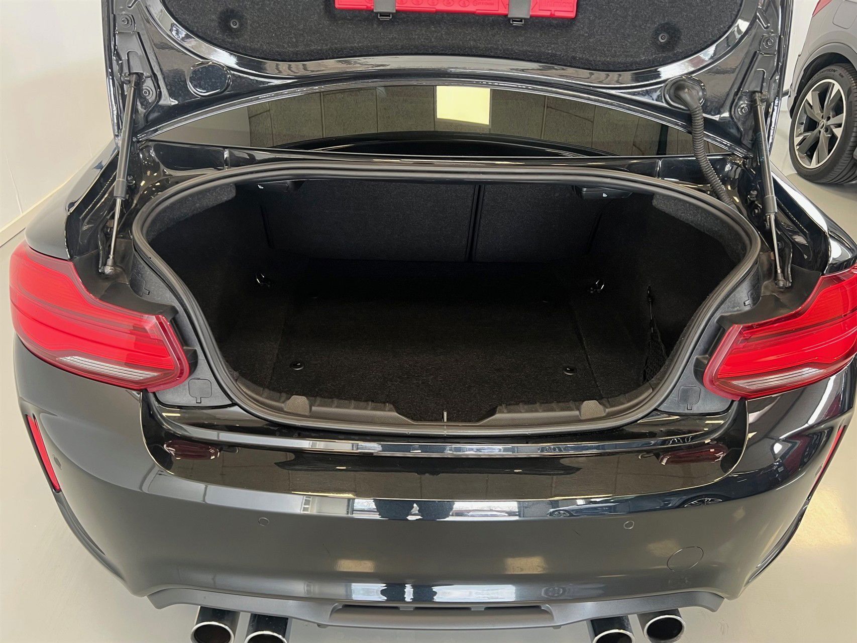 Sort BMW M2 fra 2017