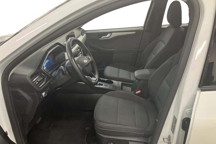 Hvid Ford Kuga fra 2023