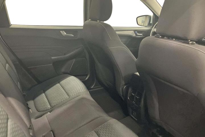 Hvid Ford Kuga fra 2023