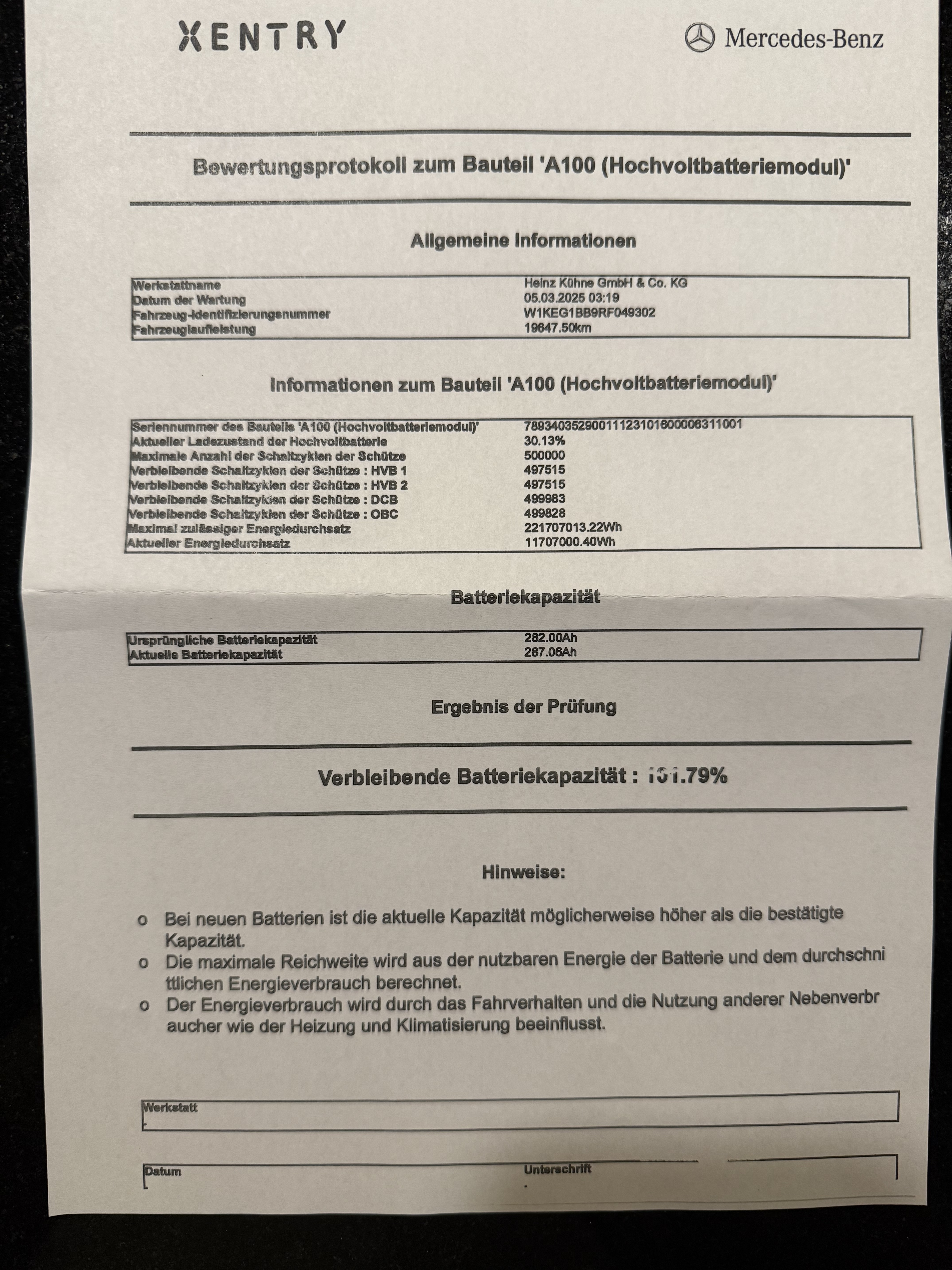Grå Mercedes EQE300 fra 2023