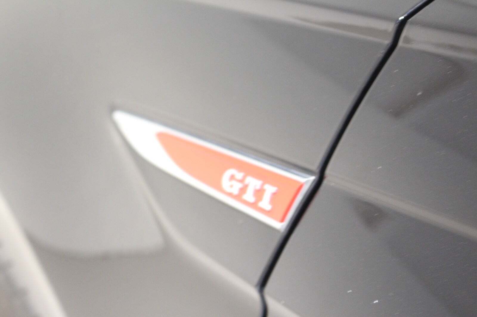 Gul VW Polo fra 2020