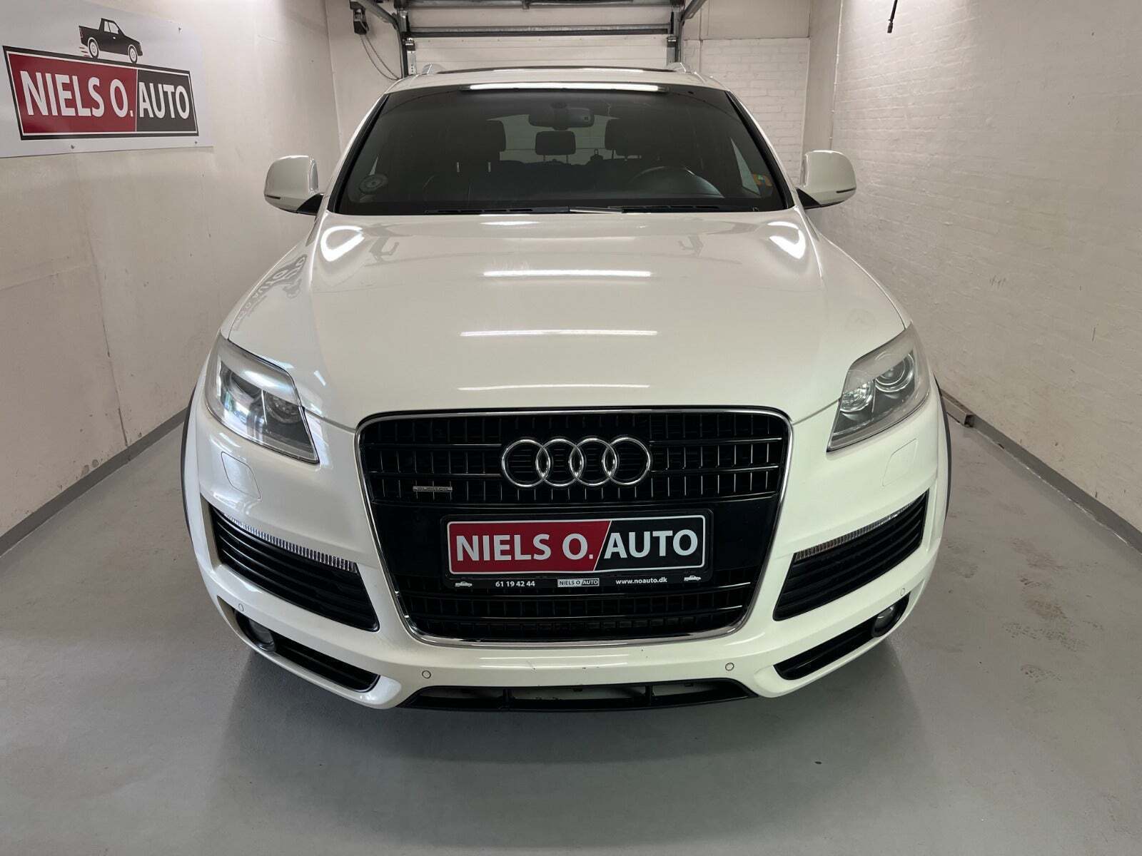 Hvid Audi Q7 fra 2008