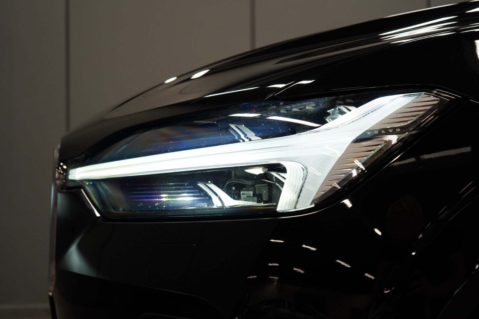 Sort Volvo XC60 fra 2022