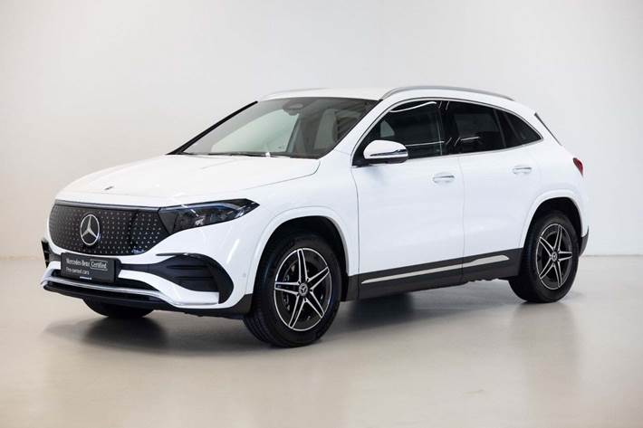 Hvid Mercedes EQA250+ fra 2025 set udefra