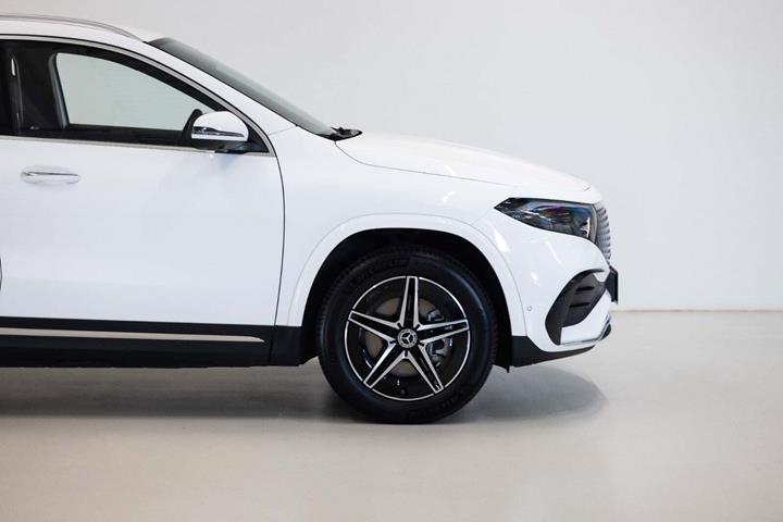 Hvid Mercedes EQA250+ fra 2025