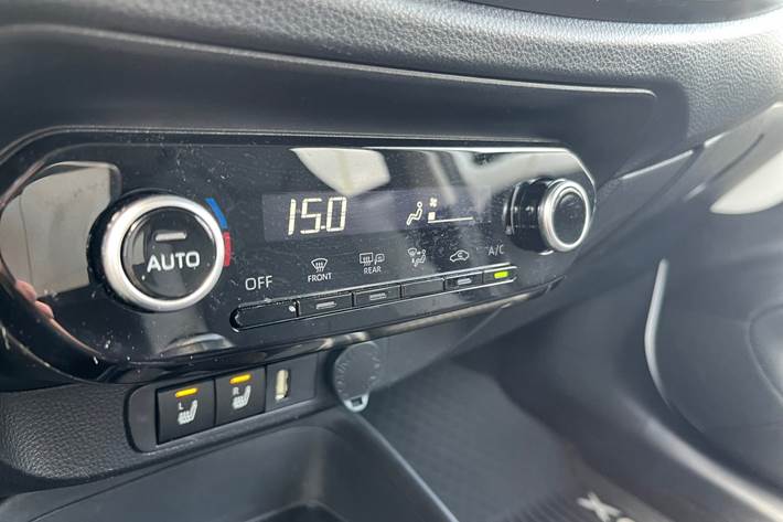 Hvid Toyota Aygo X fra 2023