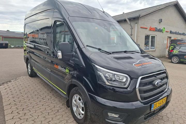 Sort Ford Transit 350 L3 Van fra 2021 set udefra