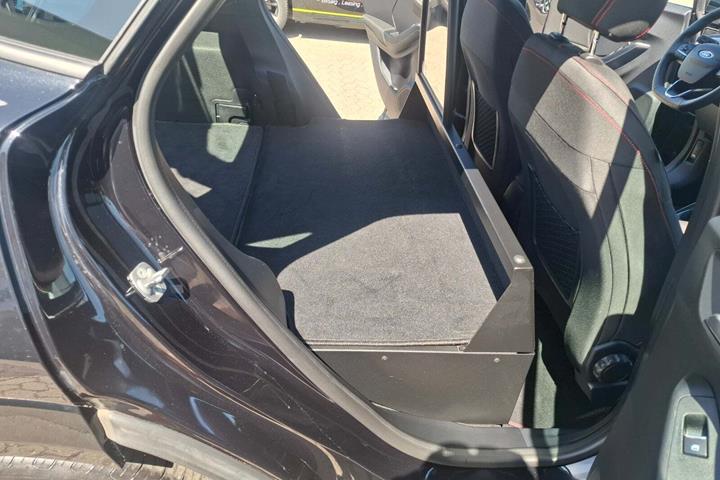 Sort Ford Puma fra 2021