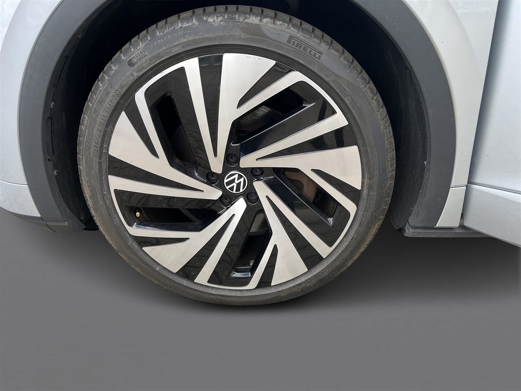 Sølv VW ID.4 fra 2021