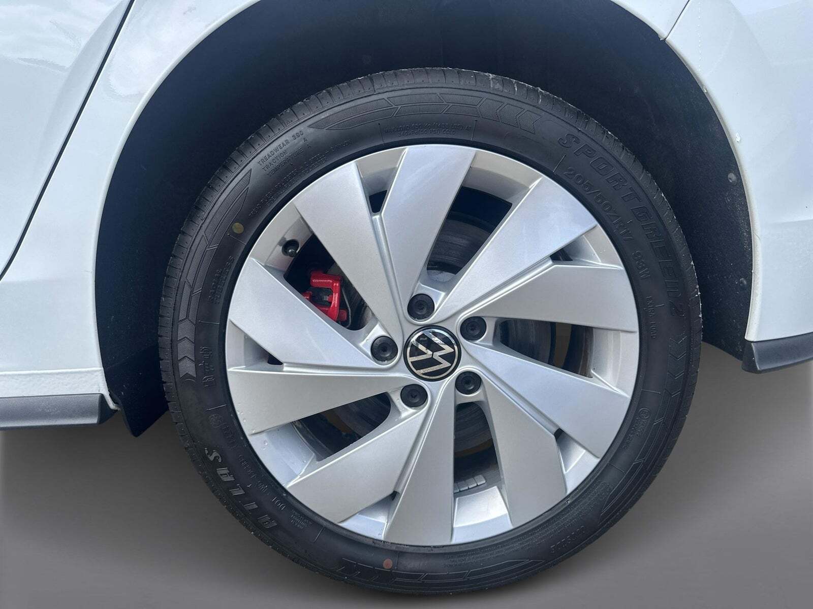 Hvid VW Golf VIII fra 2021