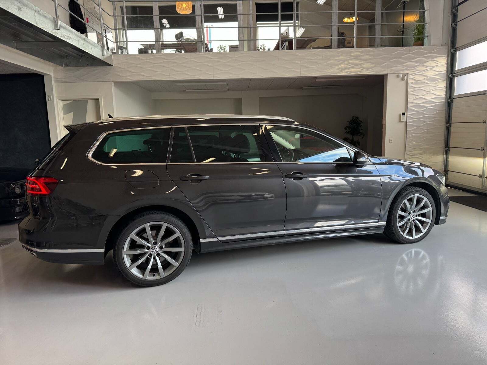 VW Passat 2,0 TDi 190 R-line Variant DSG