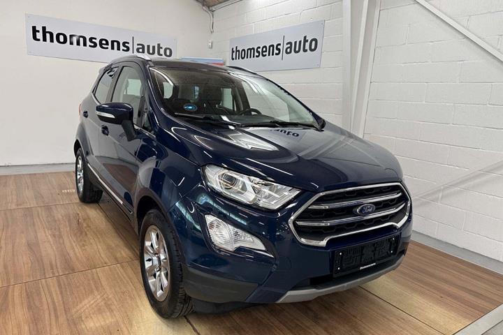Blå Ford EcoSport fra 2018 set udefra