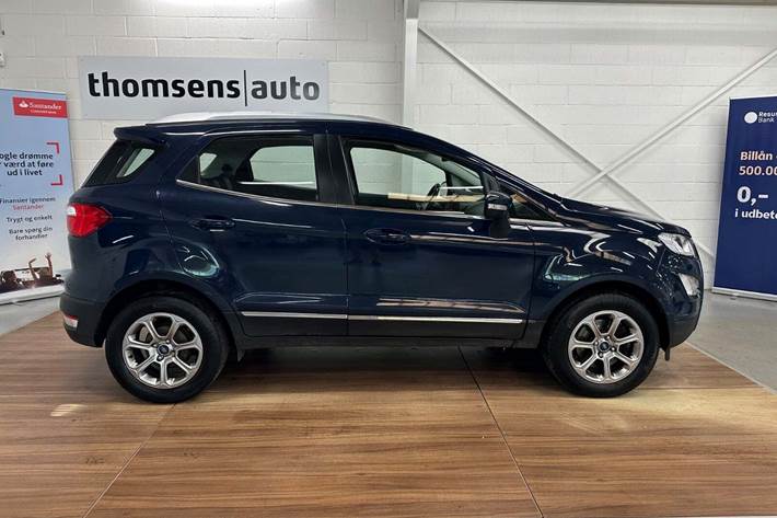 Blå Ford EcoSport fra 2018