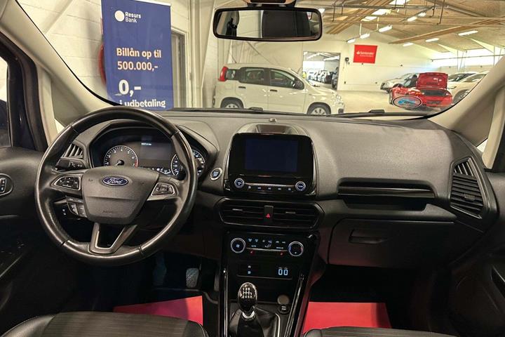 Blå Ford EcoSport fra 2018