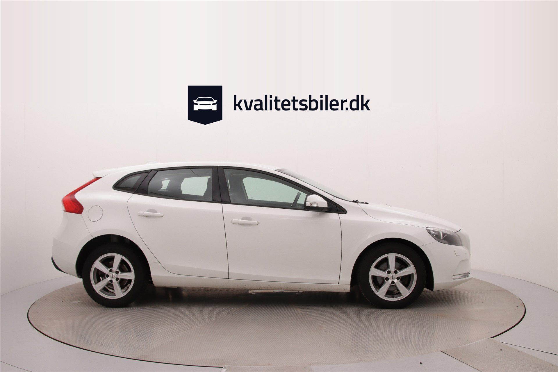 Volvo V40 2,0 D2 Eco Kinetic 120HK 5d 6g