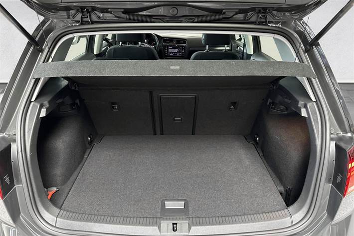 Grå VW e-Golf fra 2020