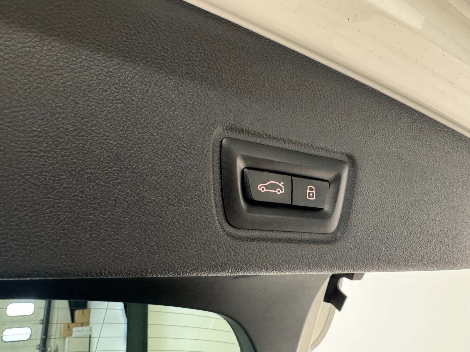 Hvid BMW i4 fra 2023