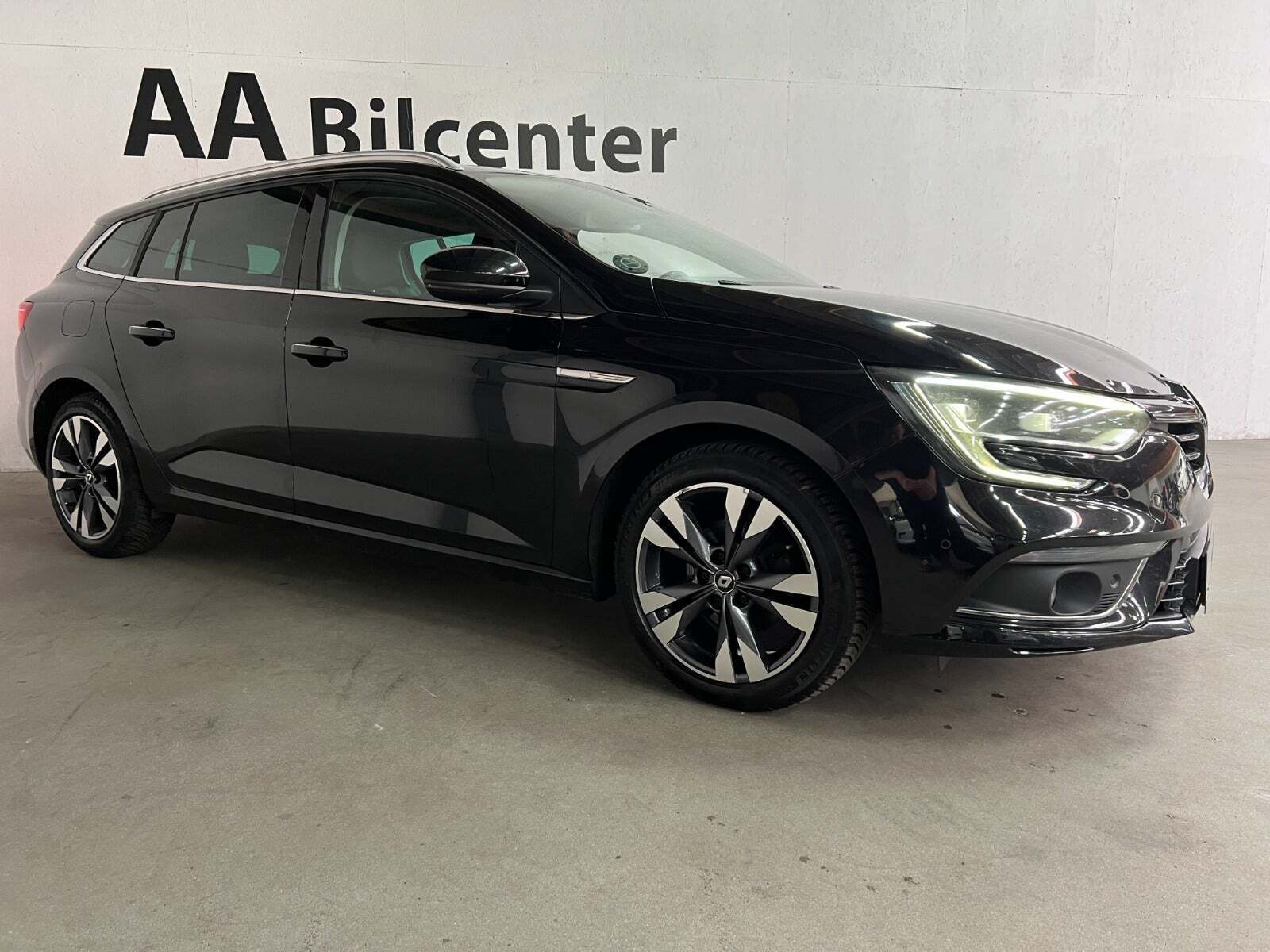 Renault Megane IV 1,3 TCe 140 Intens Sport Tourer EDC