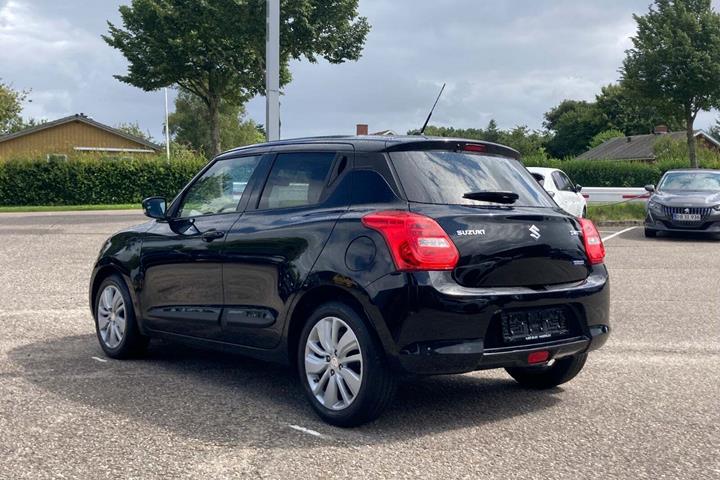 Sort Suzuki Swift fra 2019