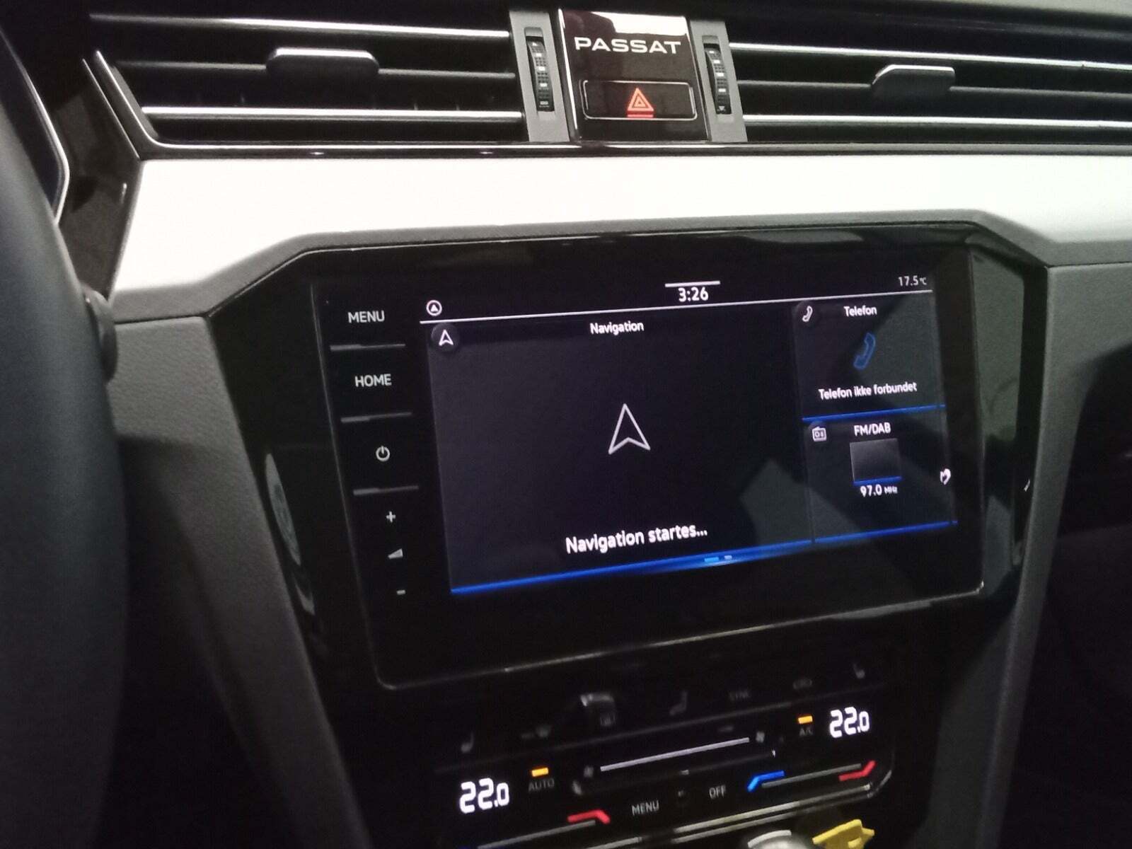 Sort VW Passat fra 2021