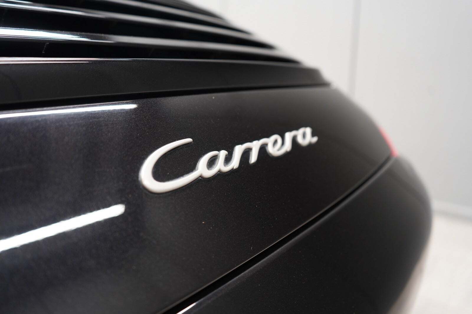 Sort Porsche 911 Carrera fra 2006