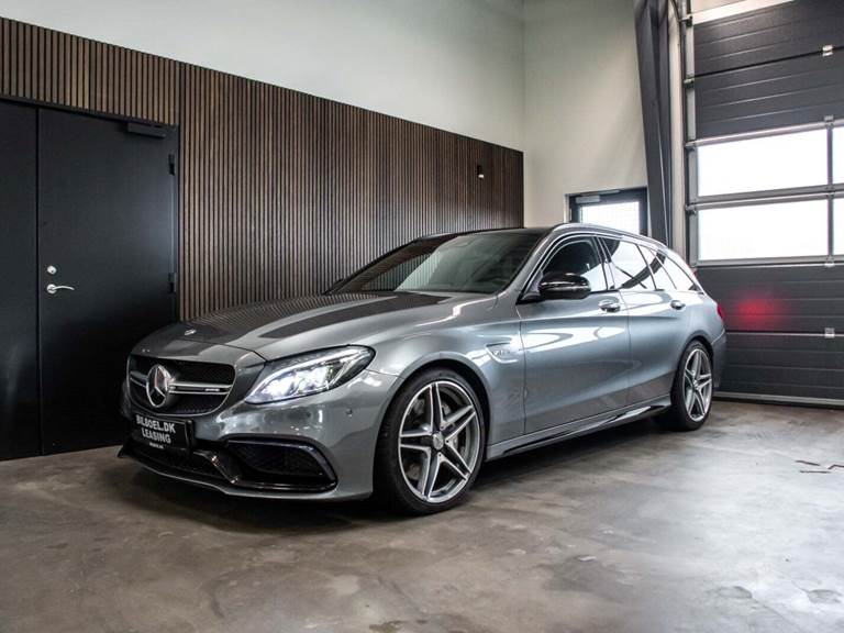 Mercedes C63 4,0 AMG stc. aut.