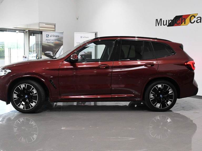 BMW iX3 Charged Plus M-Sport