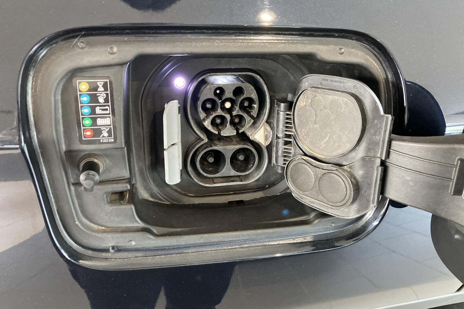 Sort BMW iX3 fra 2021