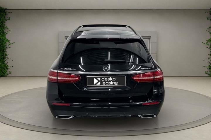 undefined Mercedes E300 de fra 2022