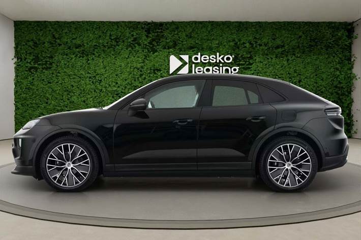 undefined Porsche Macan 4 fra 2025